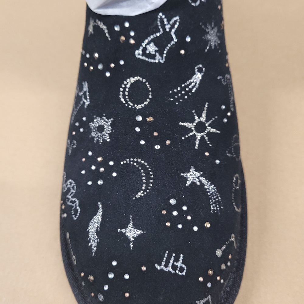 SALE! UGG Black Classic Zodiac Short Boots PRICE FIRM - Picture 8 of 8